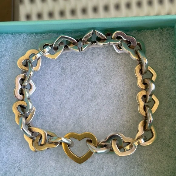 Tiffany & Co. authentic sterling silver & 18k gold interlocking heart bracelet - Picture 2 of 9